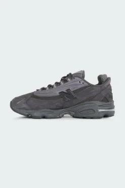 1000 - Baskets | Noir*NEW BALANCE New