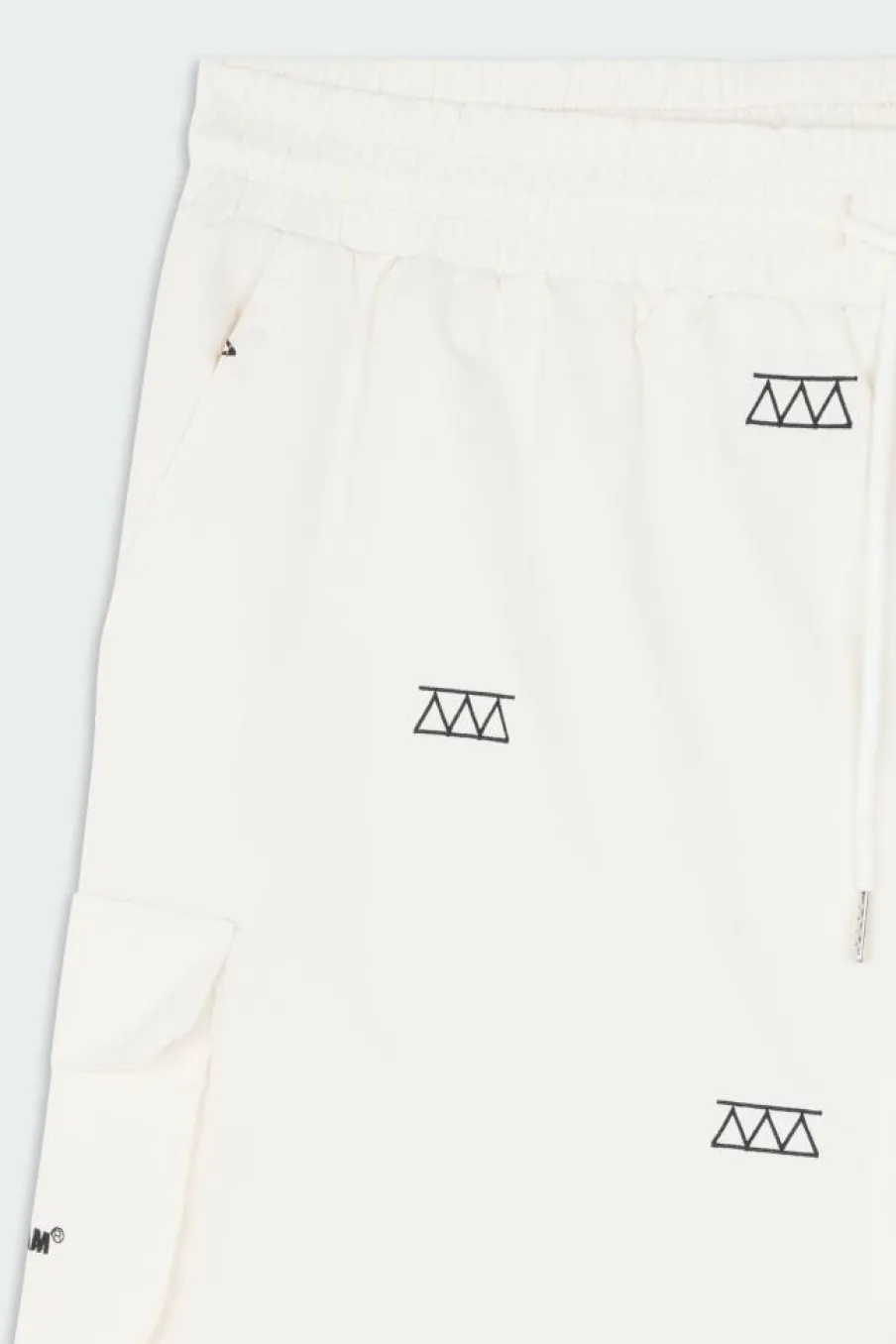 ALL OVER BEIGE - Short | Beige*HOLOGRAM Online