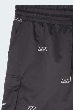 ALL OVER BLACK - Short | Noir*HOLOGRAM New