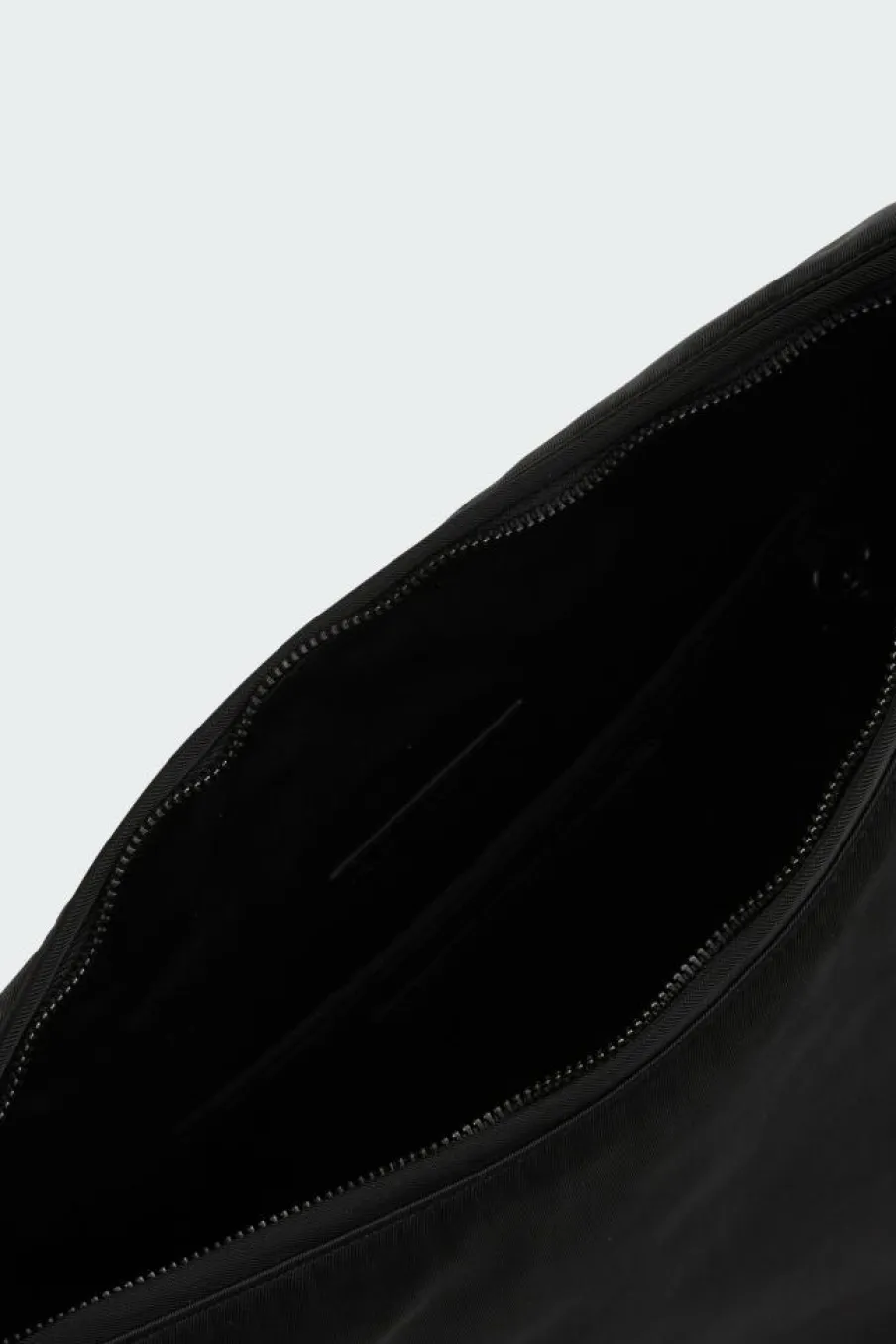 CK EASE HOBO - Sac bandoulière | Noir*CALVIN KLEIN Online