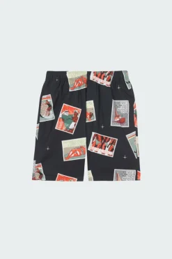 Holidays - Short | Noir*EDWIN New