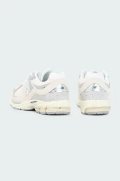 2002R - Baskets | Beige*NEW BALANCE Hot