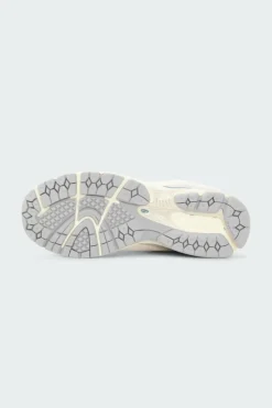 2002R - Baskets | Beige*NEW BALANCE Hot