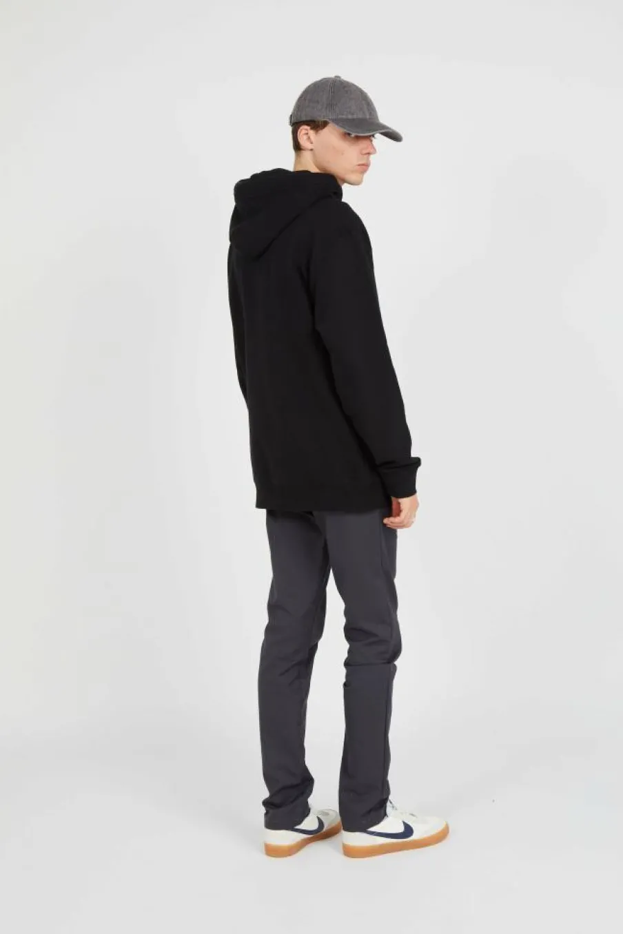SASSY H HOOD - Hoodie | Noir*HUF Best