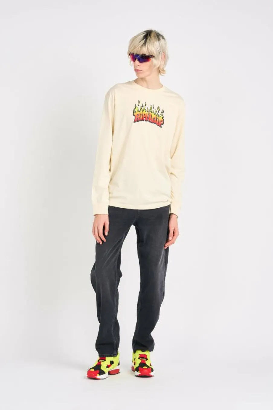 SCARY CUTE - T-shirt | Beige*RIPNDIP New